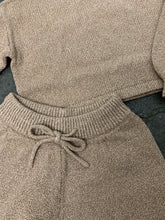Load image into Gallery viewer, RYLEE + CRU KNIT SHORTS IN HEATHERED MOCHA
