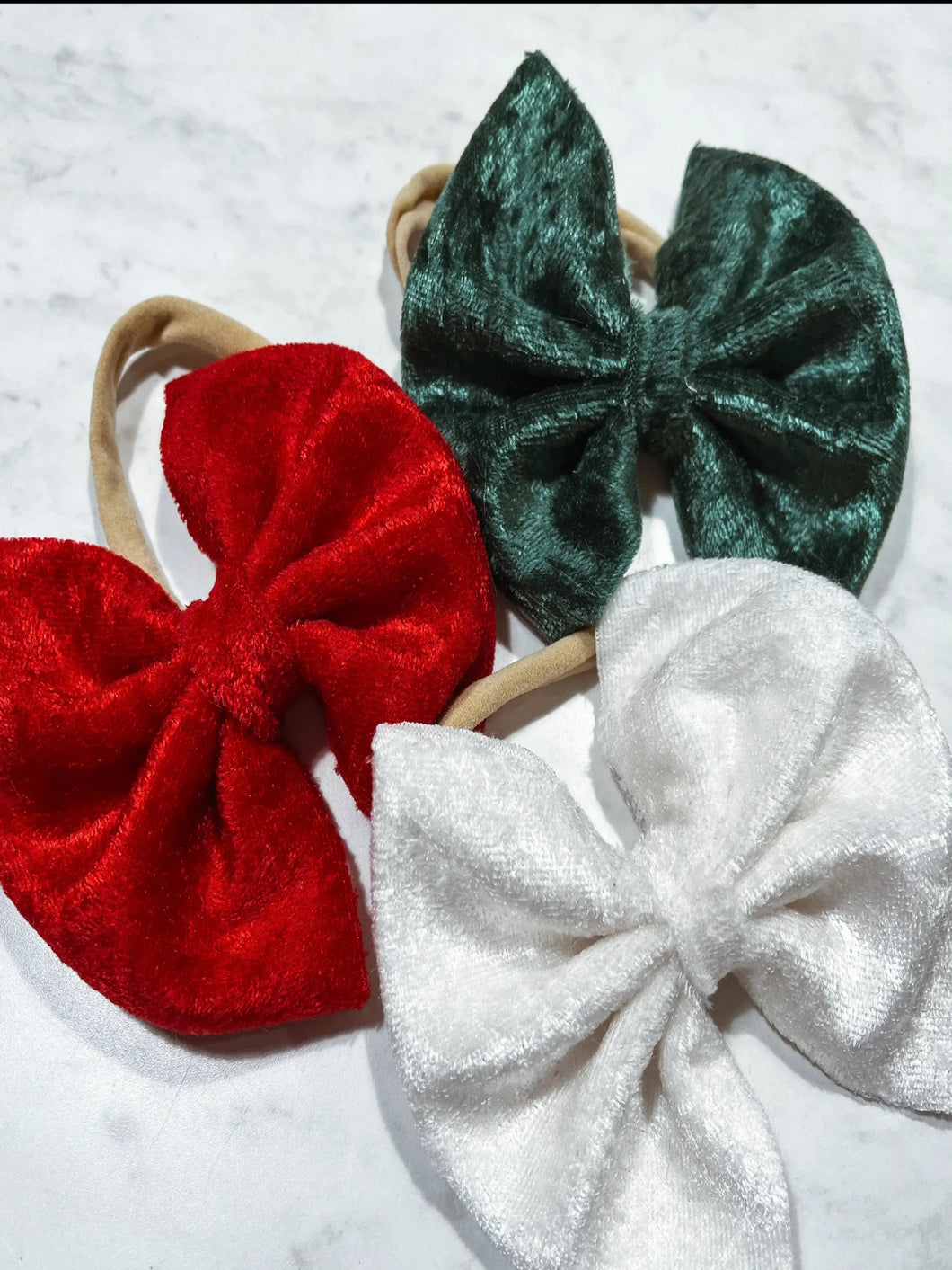 VELVET BOW